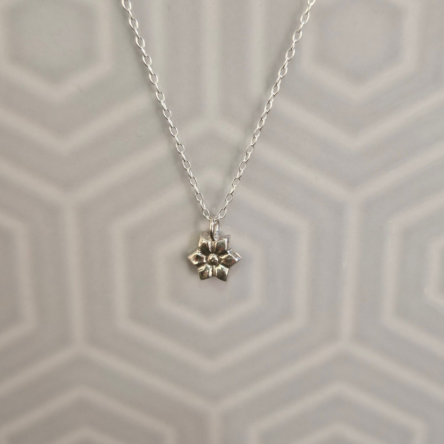 Dinky charm necklace - Ponsietta