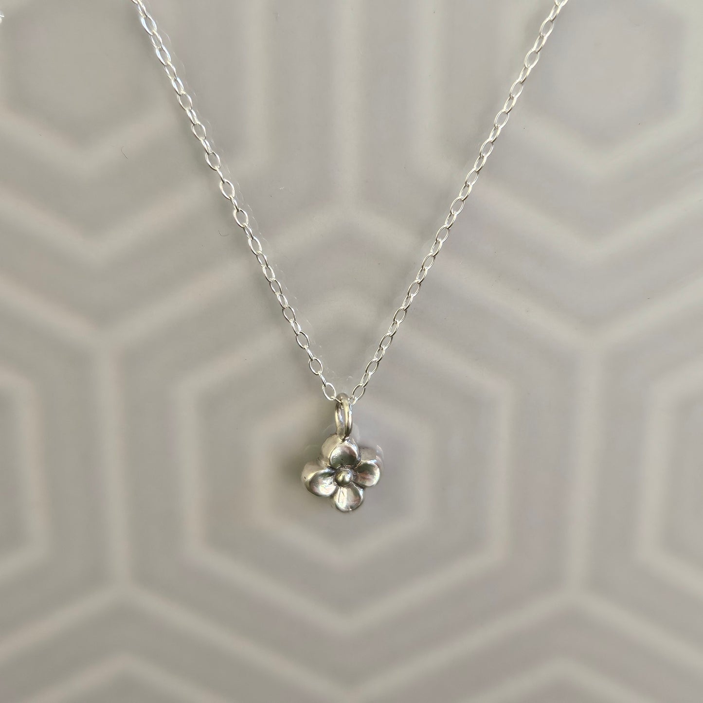 Dinky charm necklace - Flowers