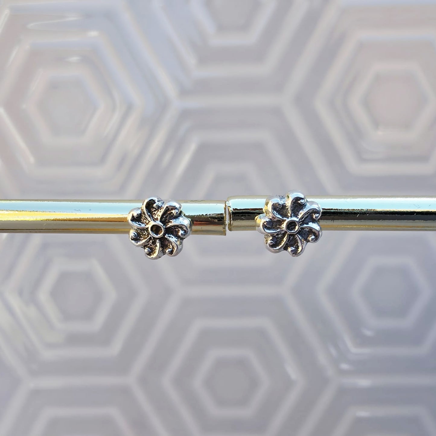 Dinky Studs Swirls