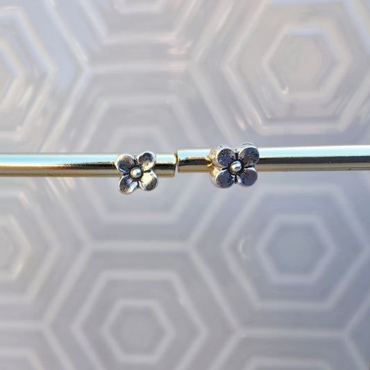 Dinky Studs Flowers